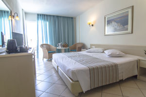 Lavris Hotel & Spa