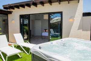 Alondra Villas & Suites