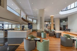 Piano Bar