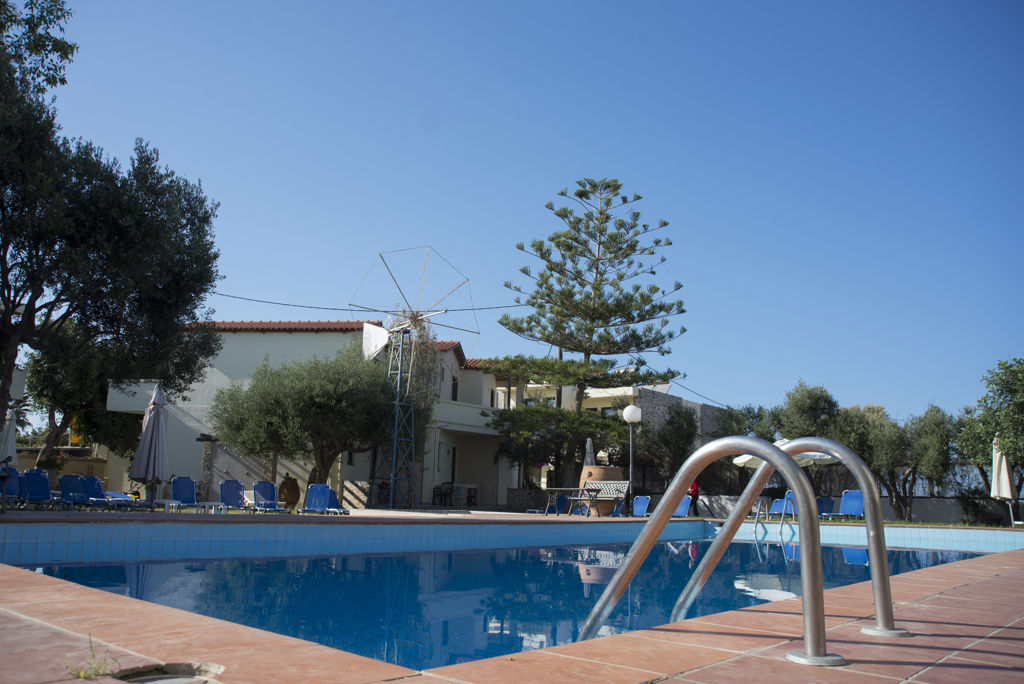 Creteco Hotel & Suites (ex. Kritzas Beach)