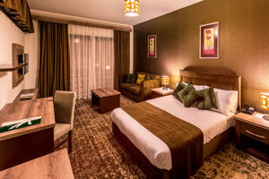 Oscar Park Hotel