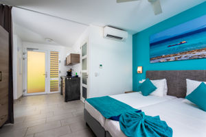 Delfins Beach Resort Bonaire