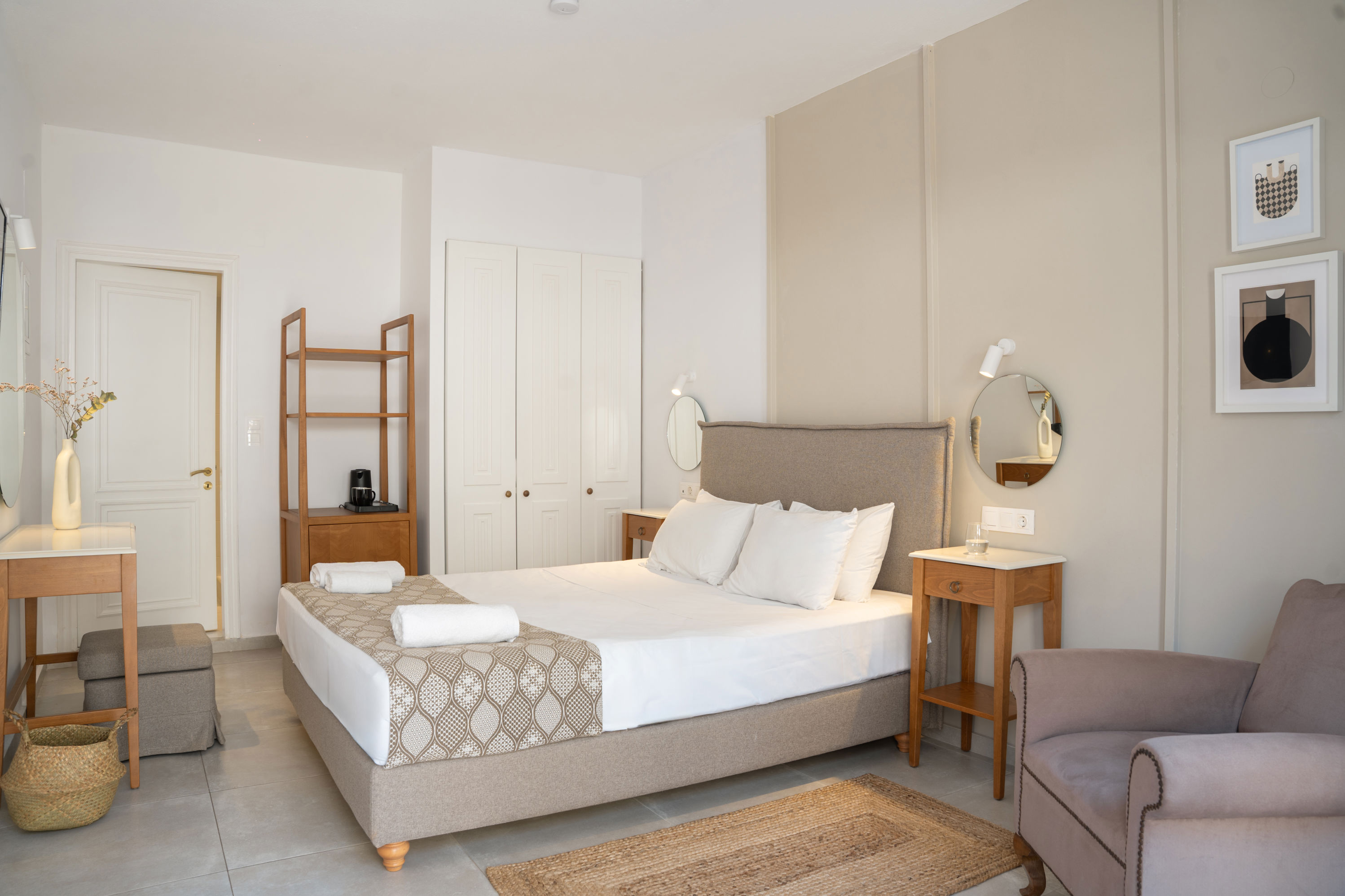 Nami Hotel & Suites
