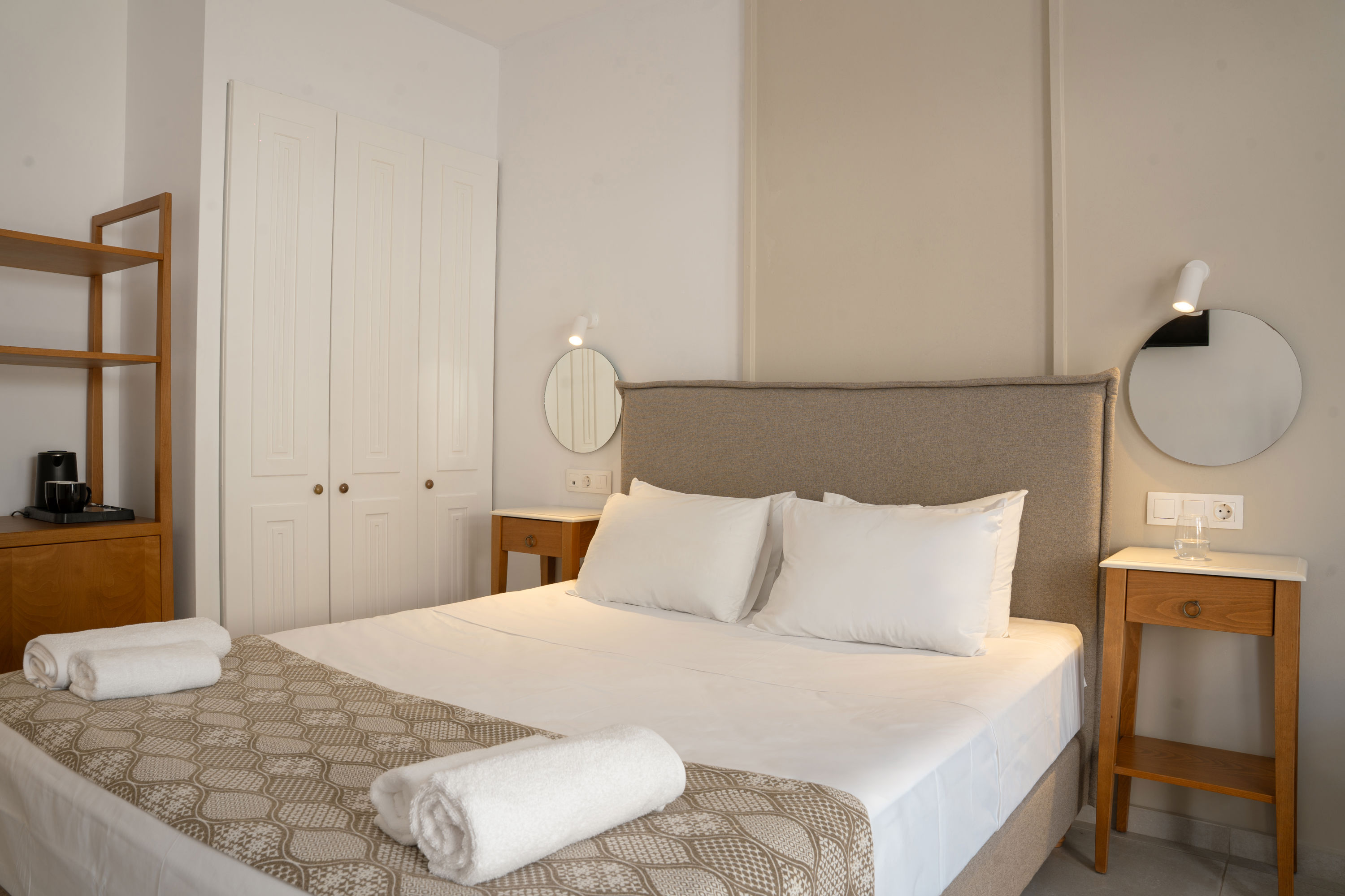 Nami Hotel & Suites