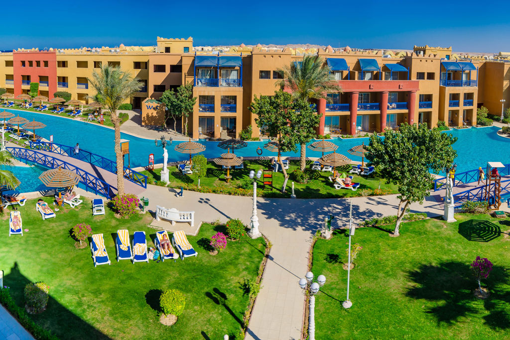Titanic Palace & Aqua Park