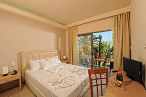 Oasis Beach Hotel
