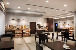 Holiday Inn Safa Park