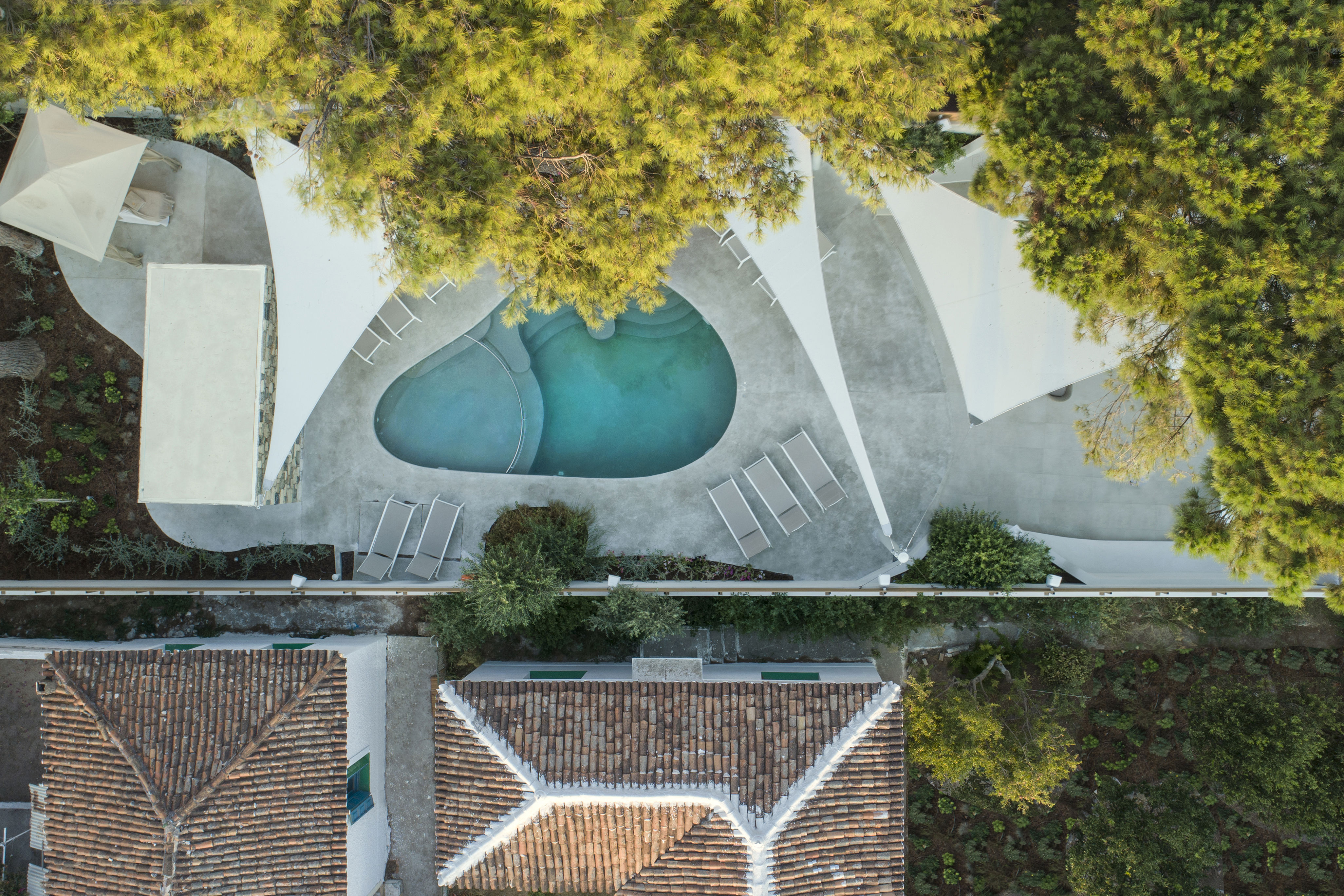 Erato Hotel