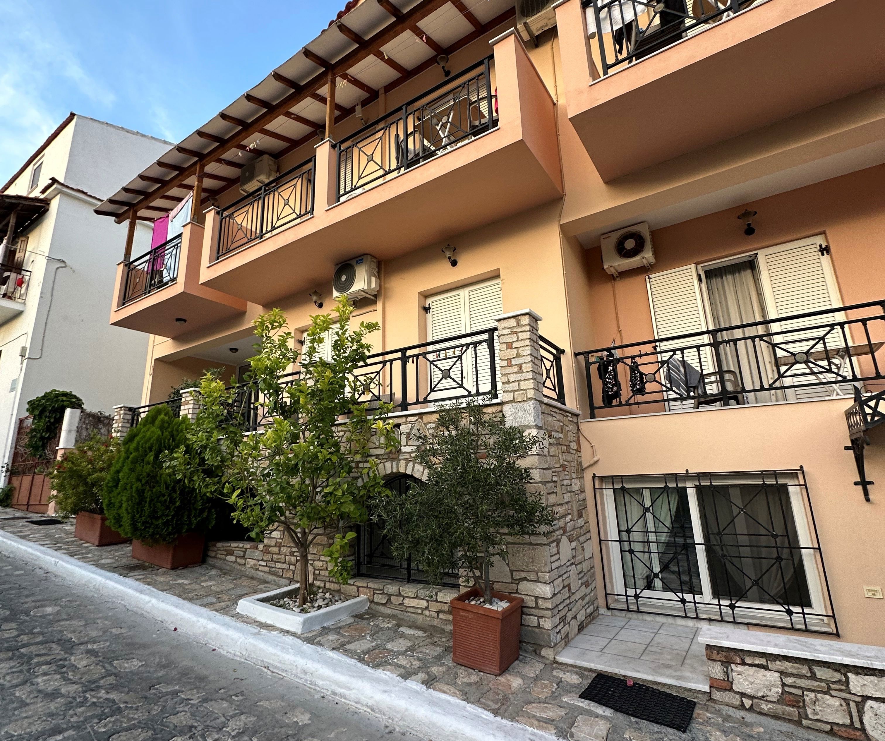 Dias Studios