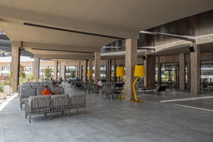 Lobby bar