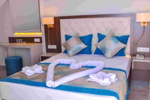 Cleopatra Golden Beach