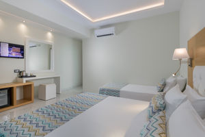 Oceanis Park Hotel