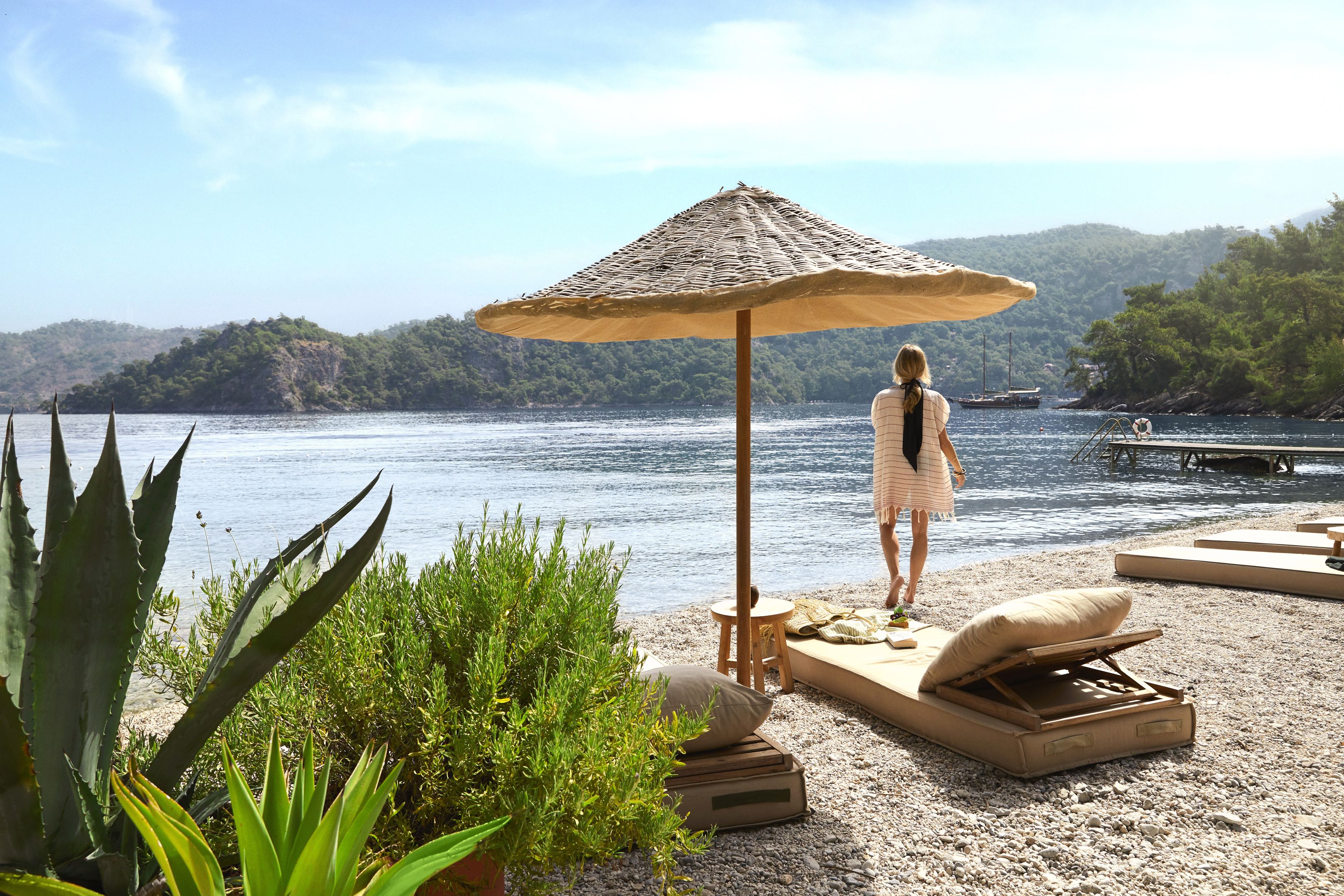 Hillside Beach Club