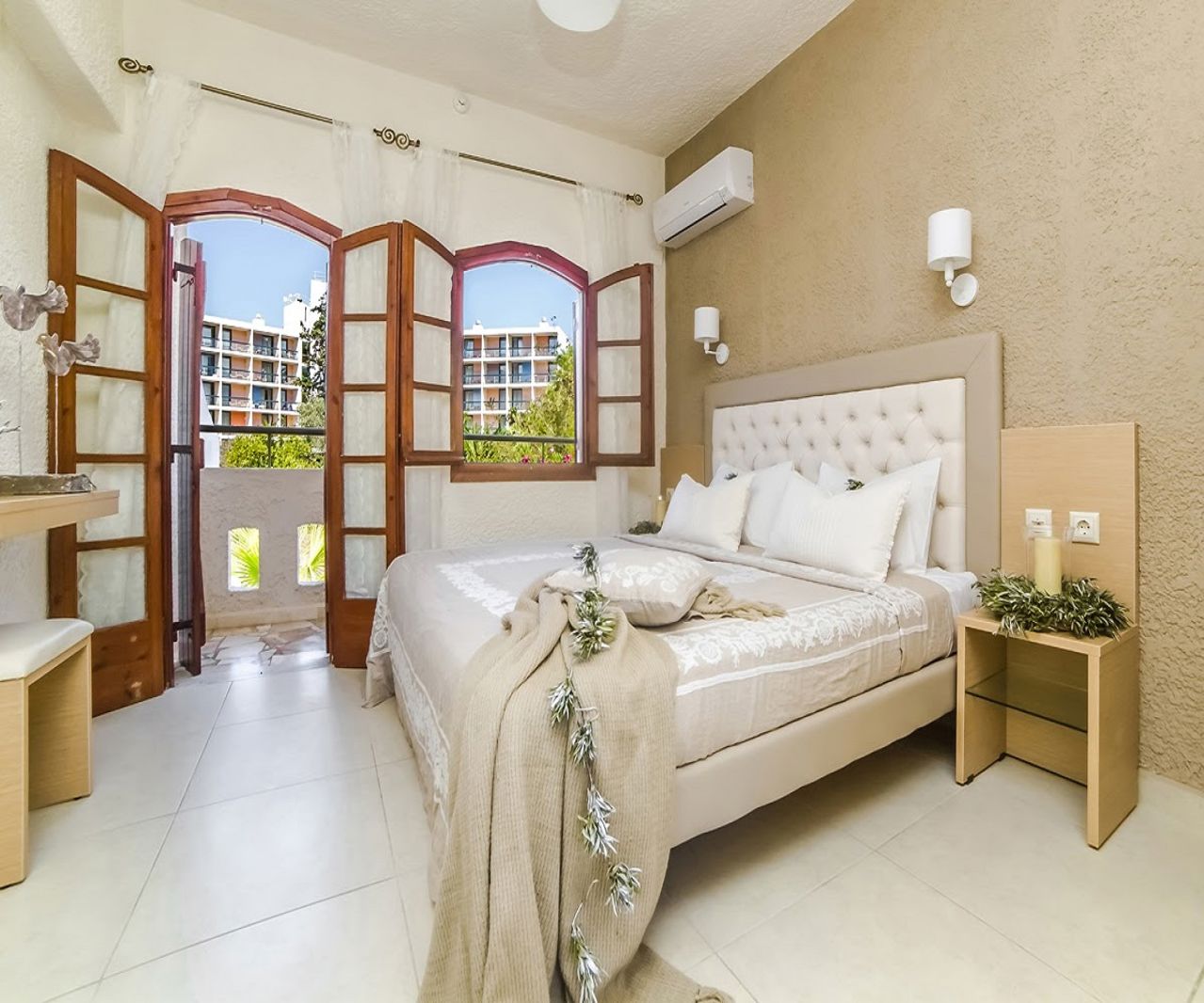 Stelios Gardens billede 3