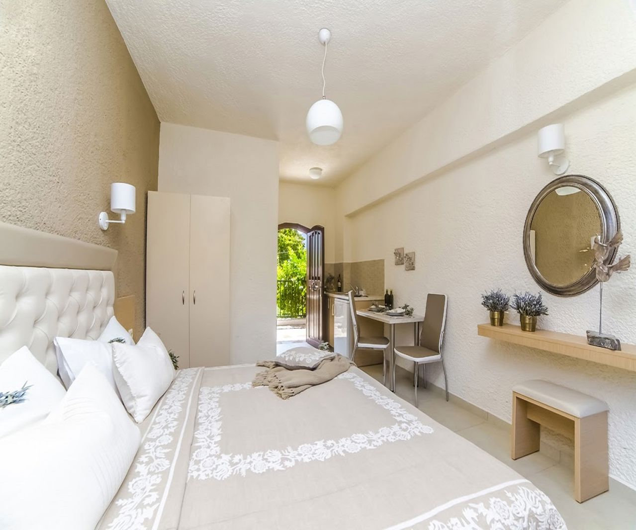 Stelios Gardens billede 4