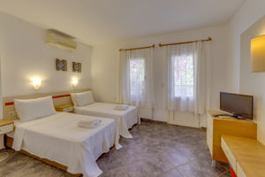 Blue Cruise & Serhan Hotel