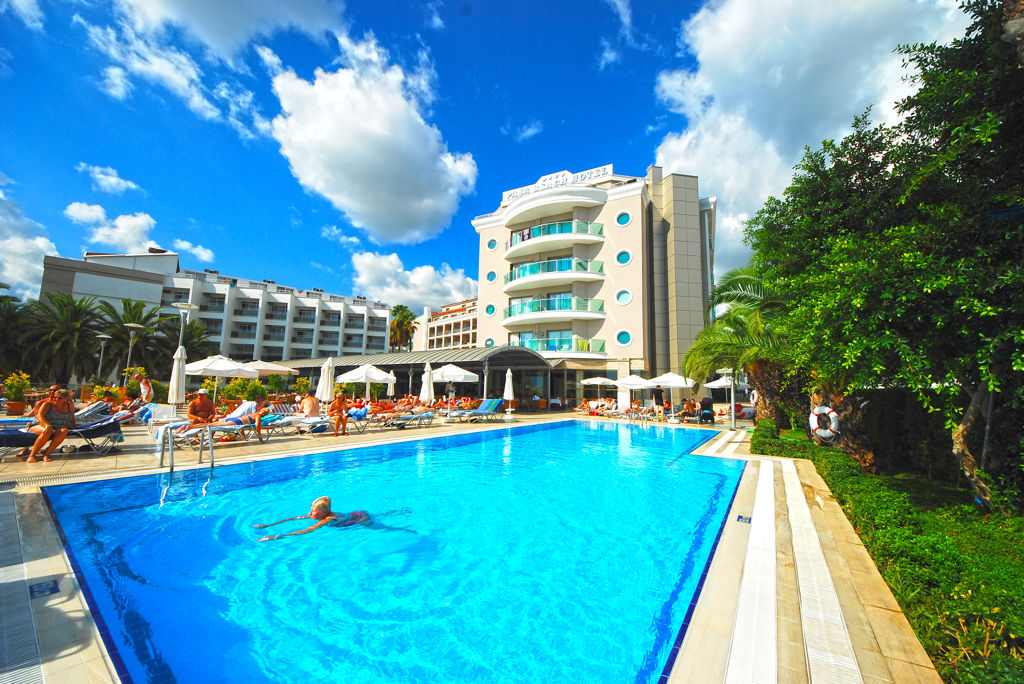 blue-cruise-pasa-beach