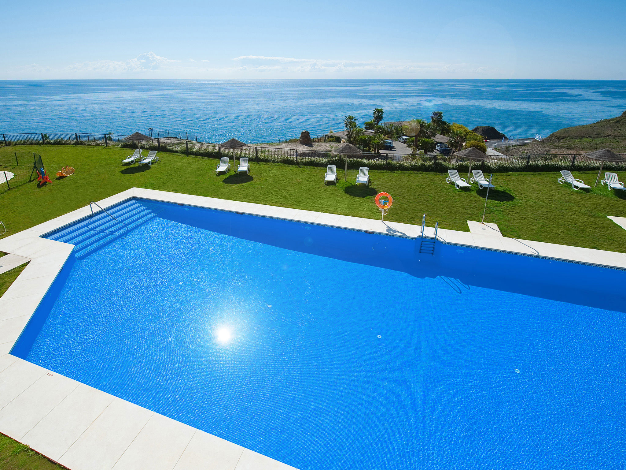 Fly & Go Olée Nerja Holiday Rentals by Fuerte Group