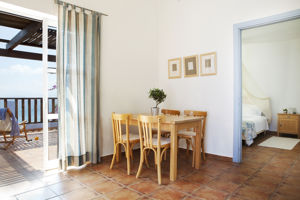 Woonvoorbeeld suite met direct zeezicht