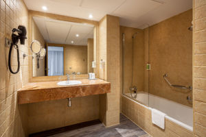 Woonvoorbeeld suite badkamer