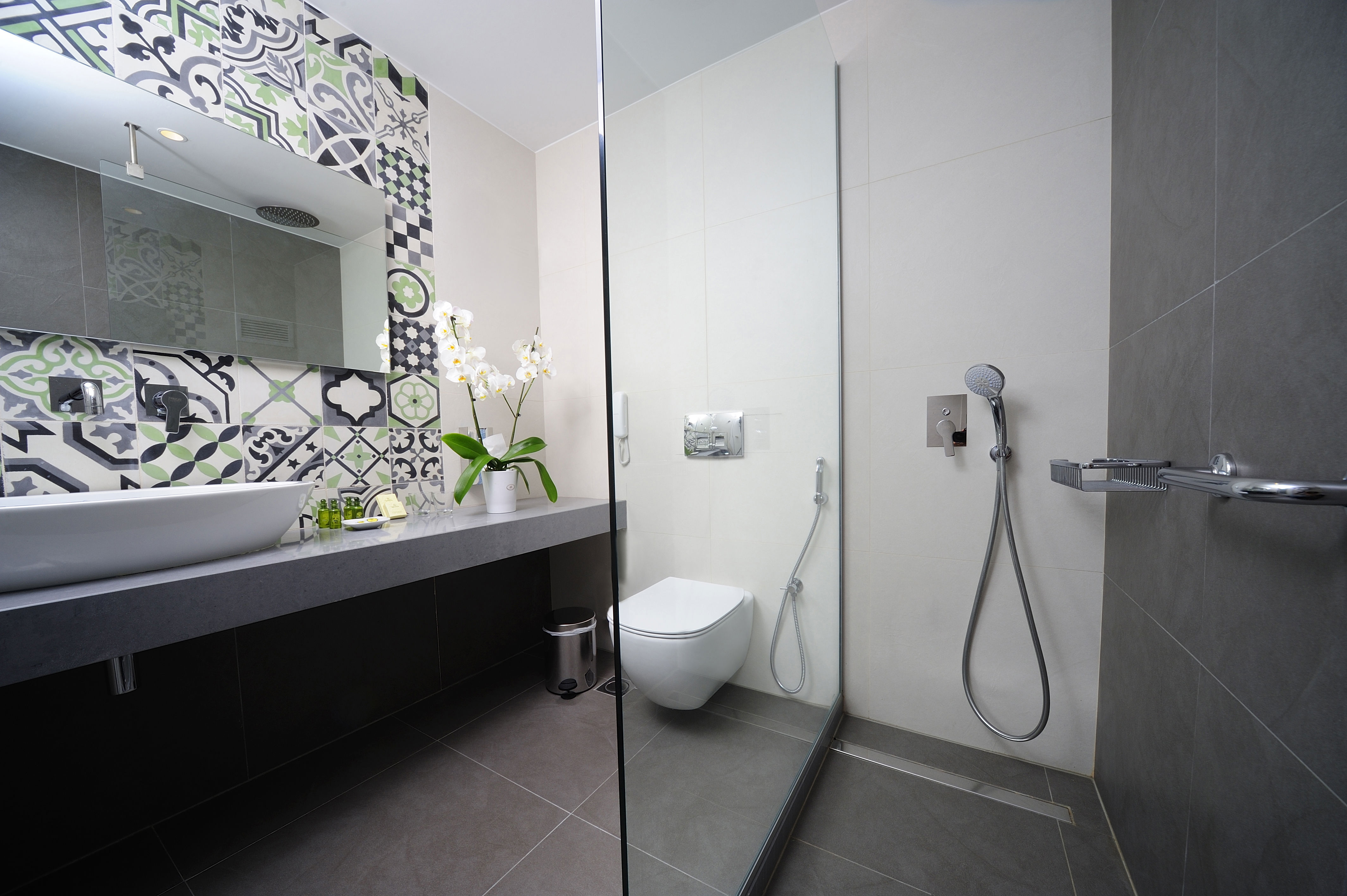 Atrium Ambiance Hotel