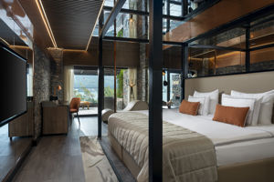 Lujo Hotel