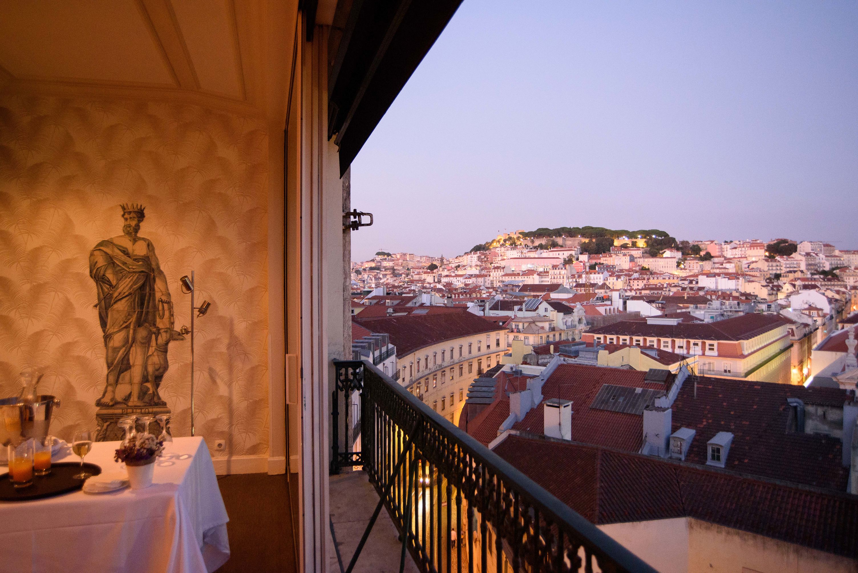 Fly & Drive Highlights of Portugal 3*