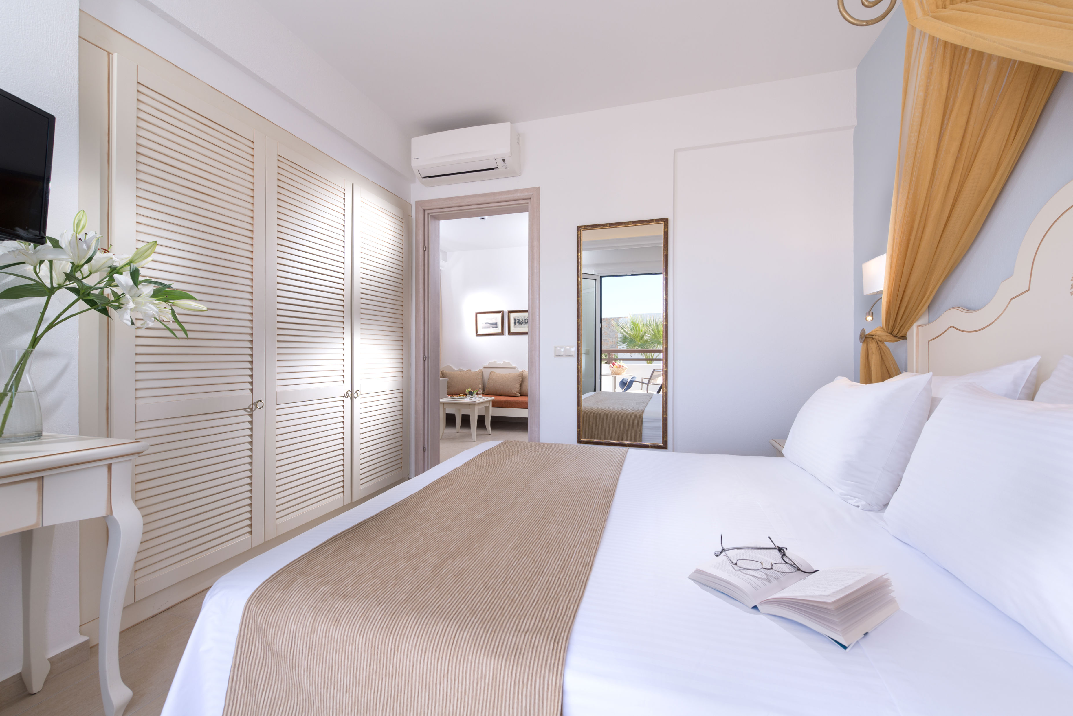 Alexander Beach Hotel & Village Resort