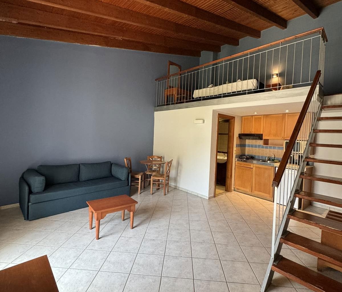 Eleni Beach Aparthotel