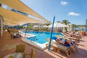 Osiris Hotel