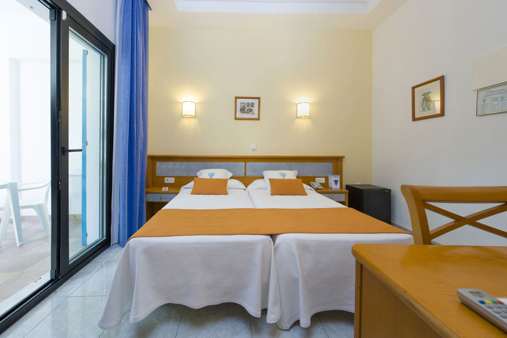 Osiris Hotel