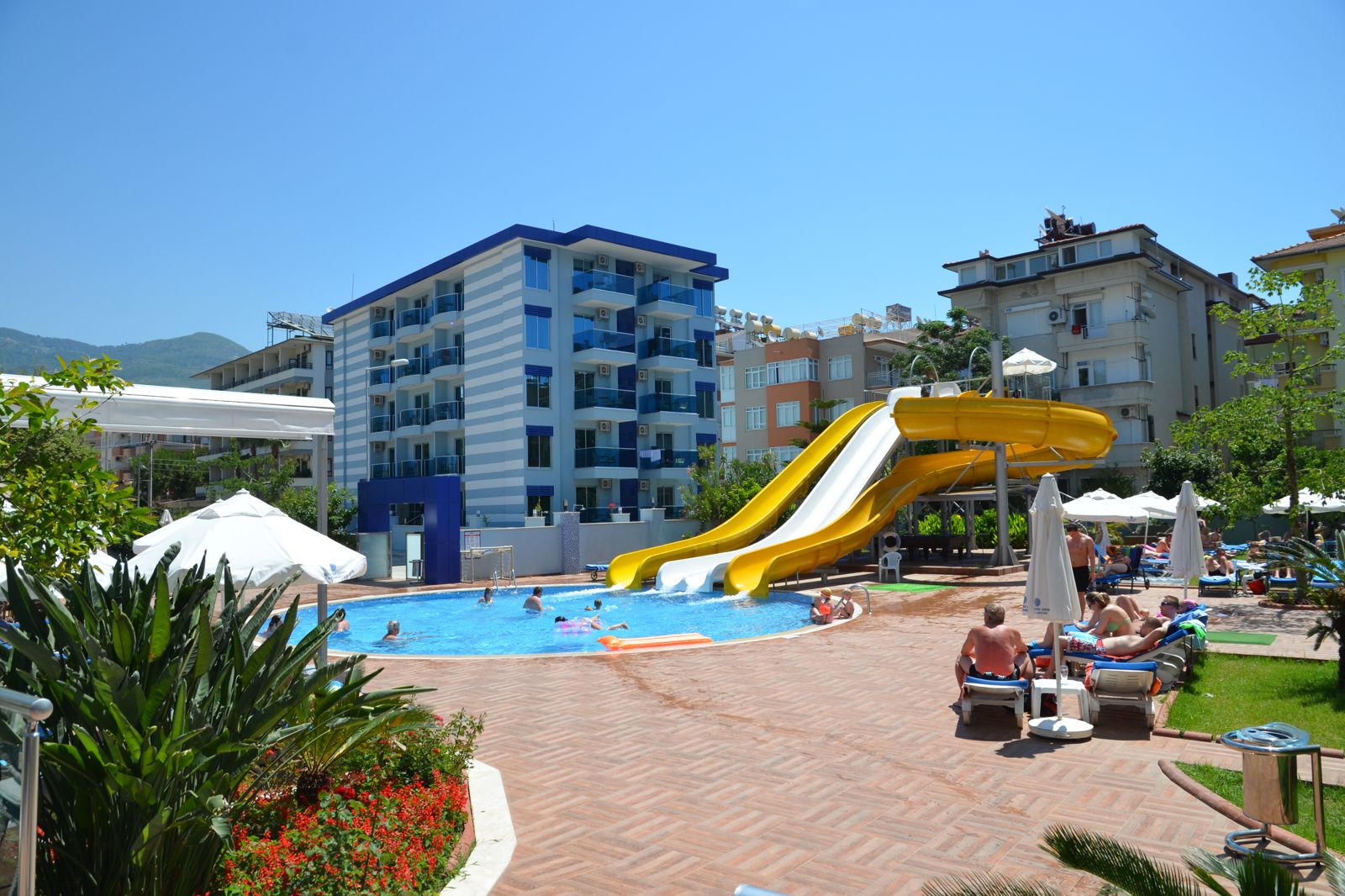 Grand Zaman Garden slide 1