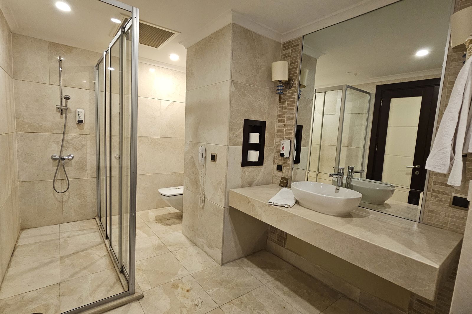 Gold City Hotel