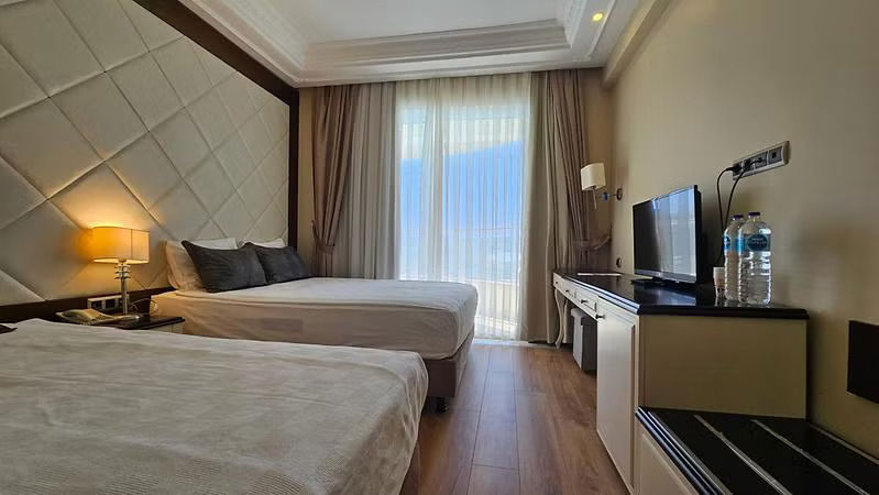 Gold City Hotel