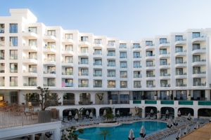 Lalila Blue Suites