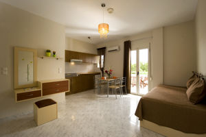 Axos Hotel