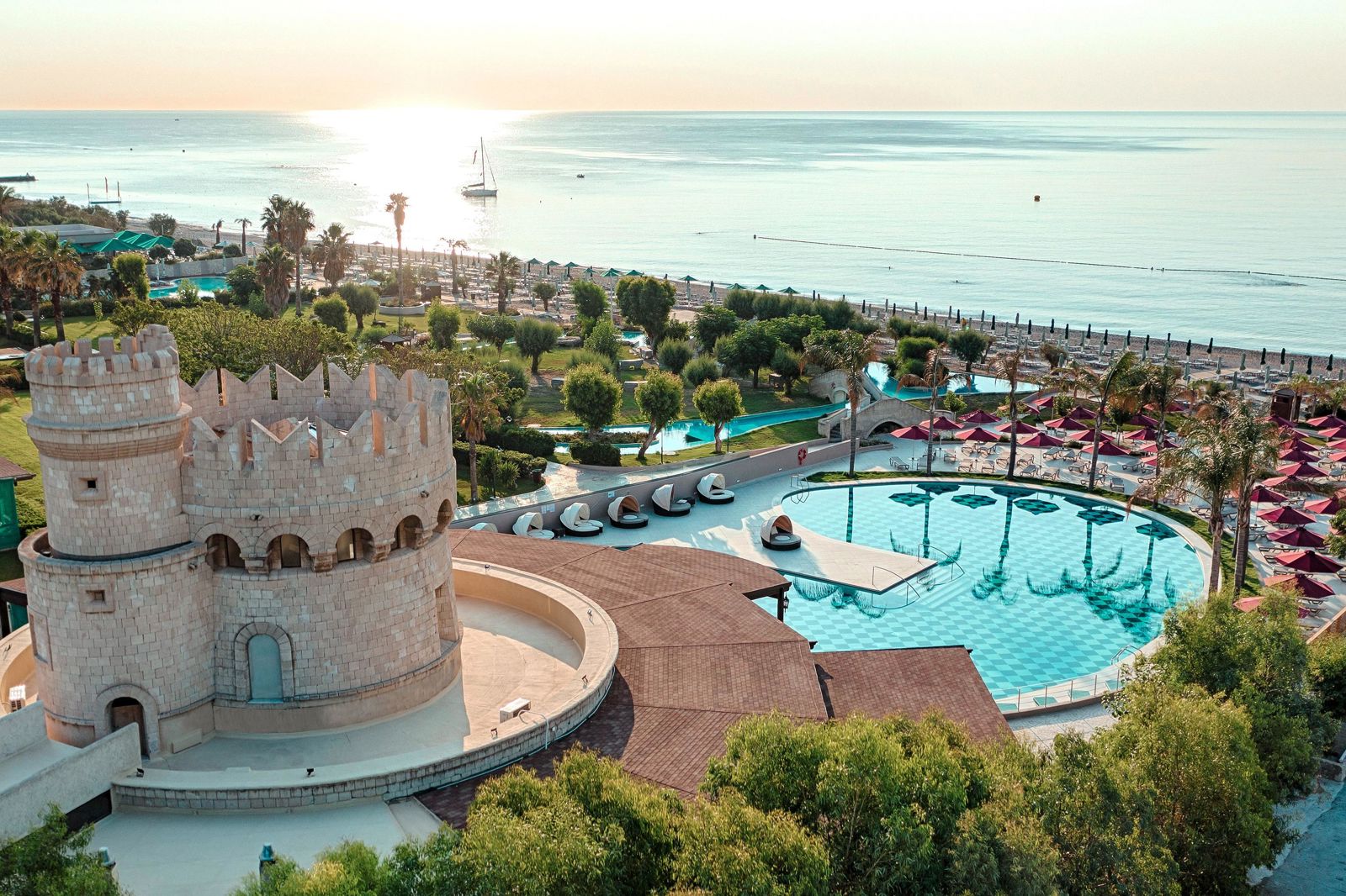 Esperos Palace - hovedbillede