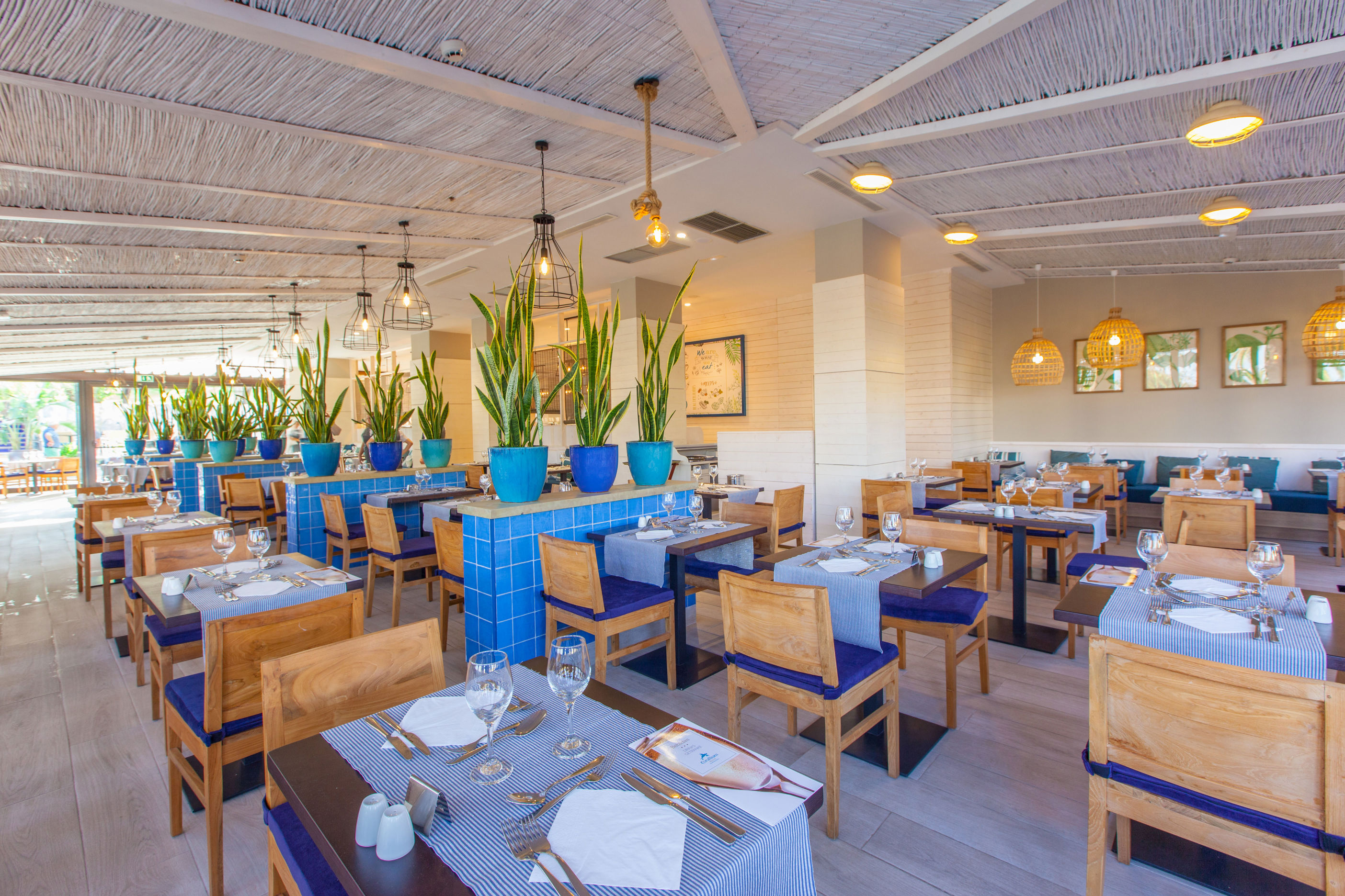 Corallium Beach by Lopesan Hotels