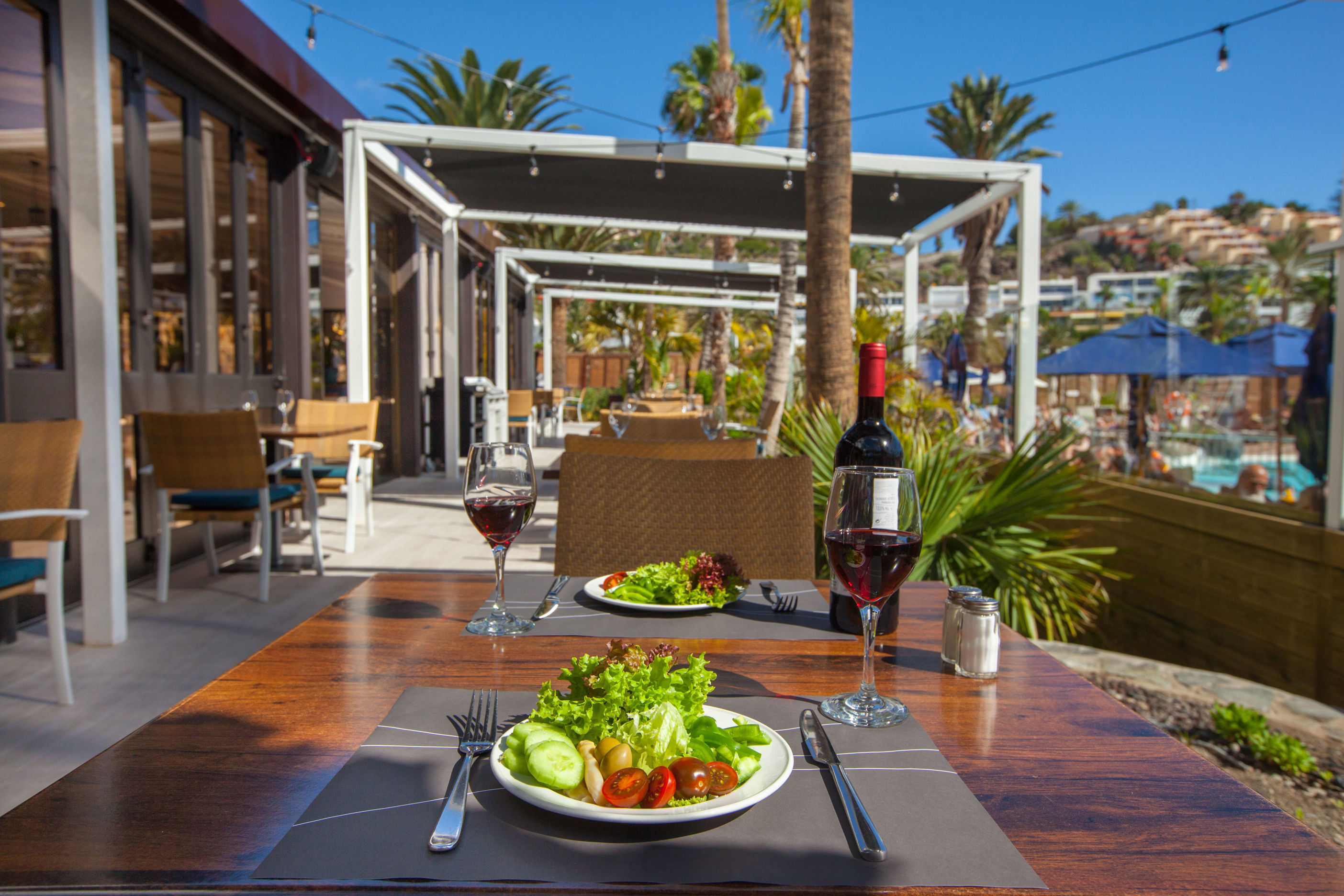 Corallium Beach by Lopesan Hotels
