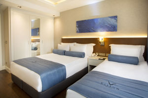 Veyron Hotel & Spa