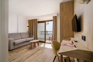 Alua Suites  Las Rocas