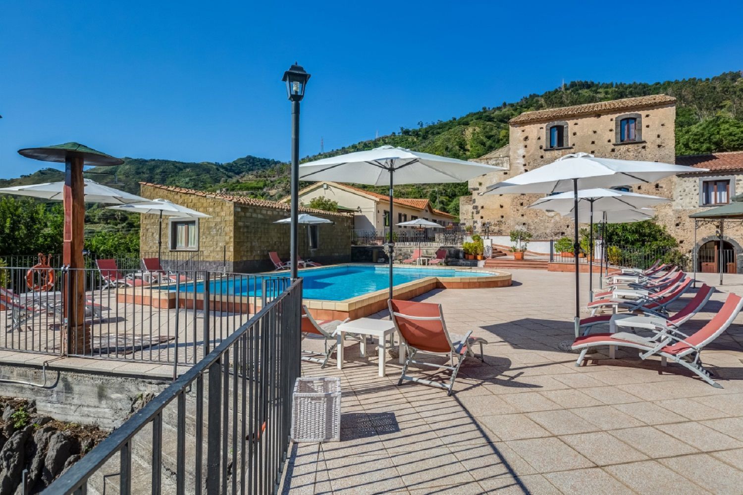 Fly & Go Il Borgo Luxury Country Resort