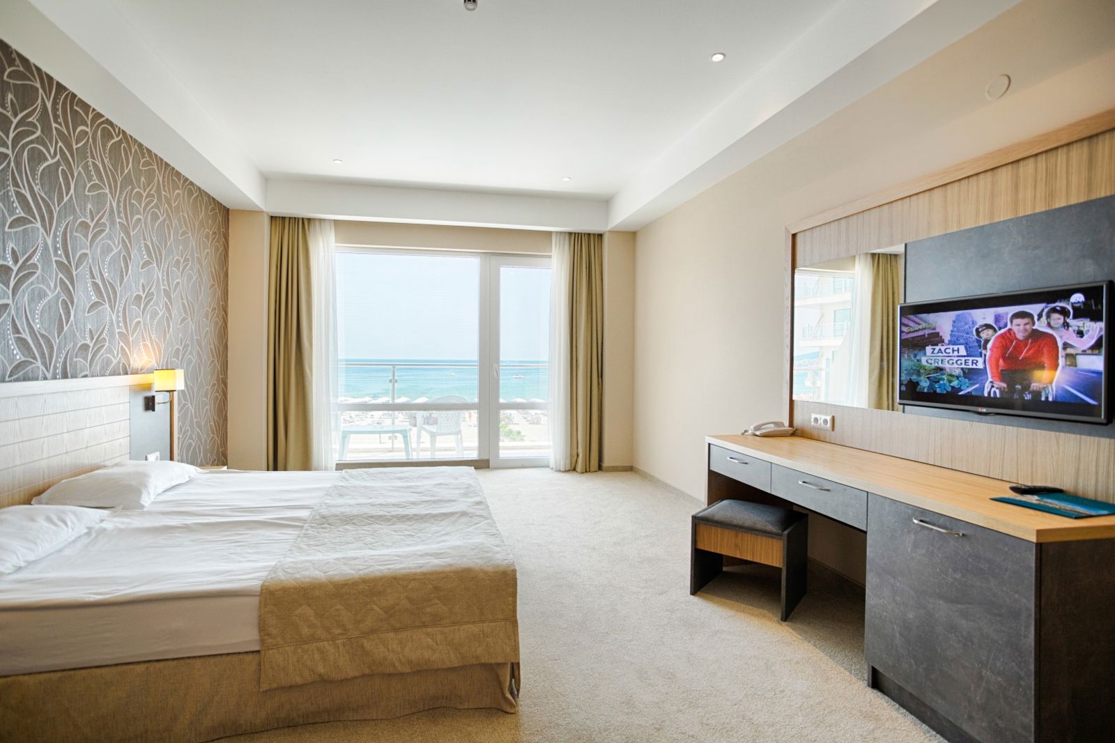 DIT Evrika Beach Club Hotel