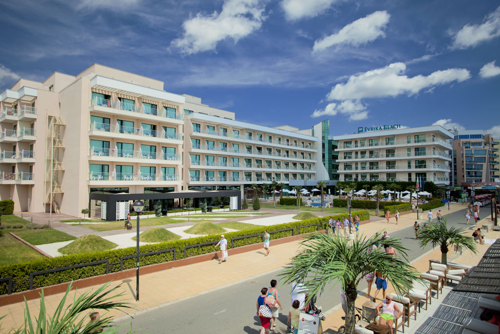 DIT Evrika Beach Club Hotel