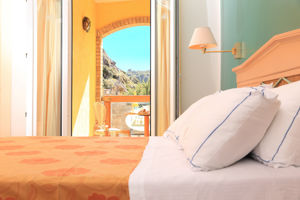 Nantis Hotel