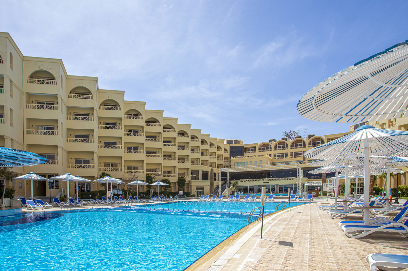 AMC Royal Hotel & Spa