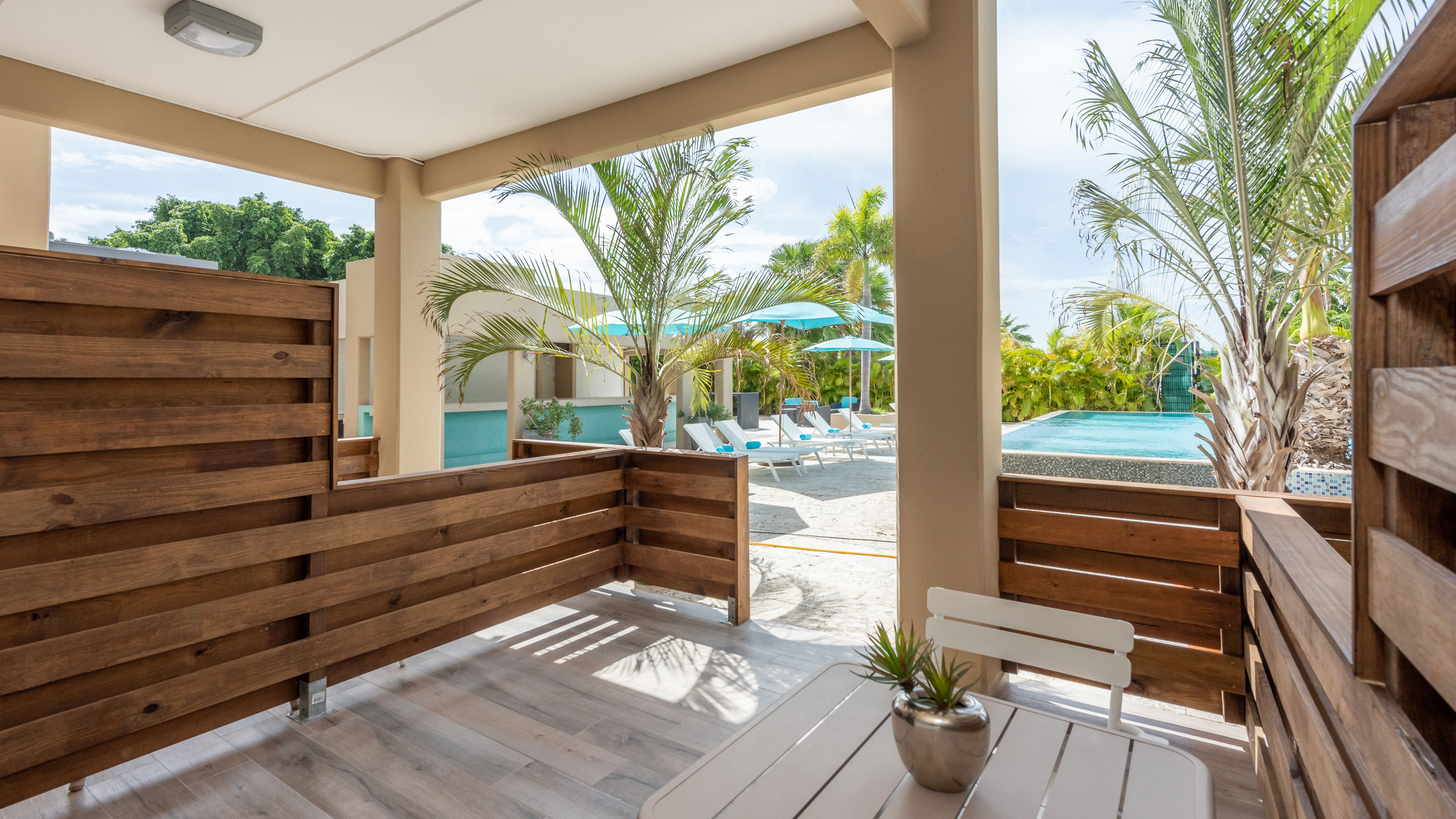 Fly & Go The Kontiki Beach House