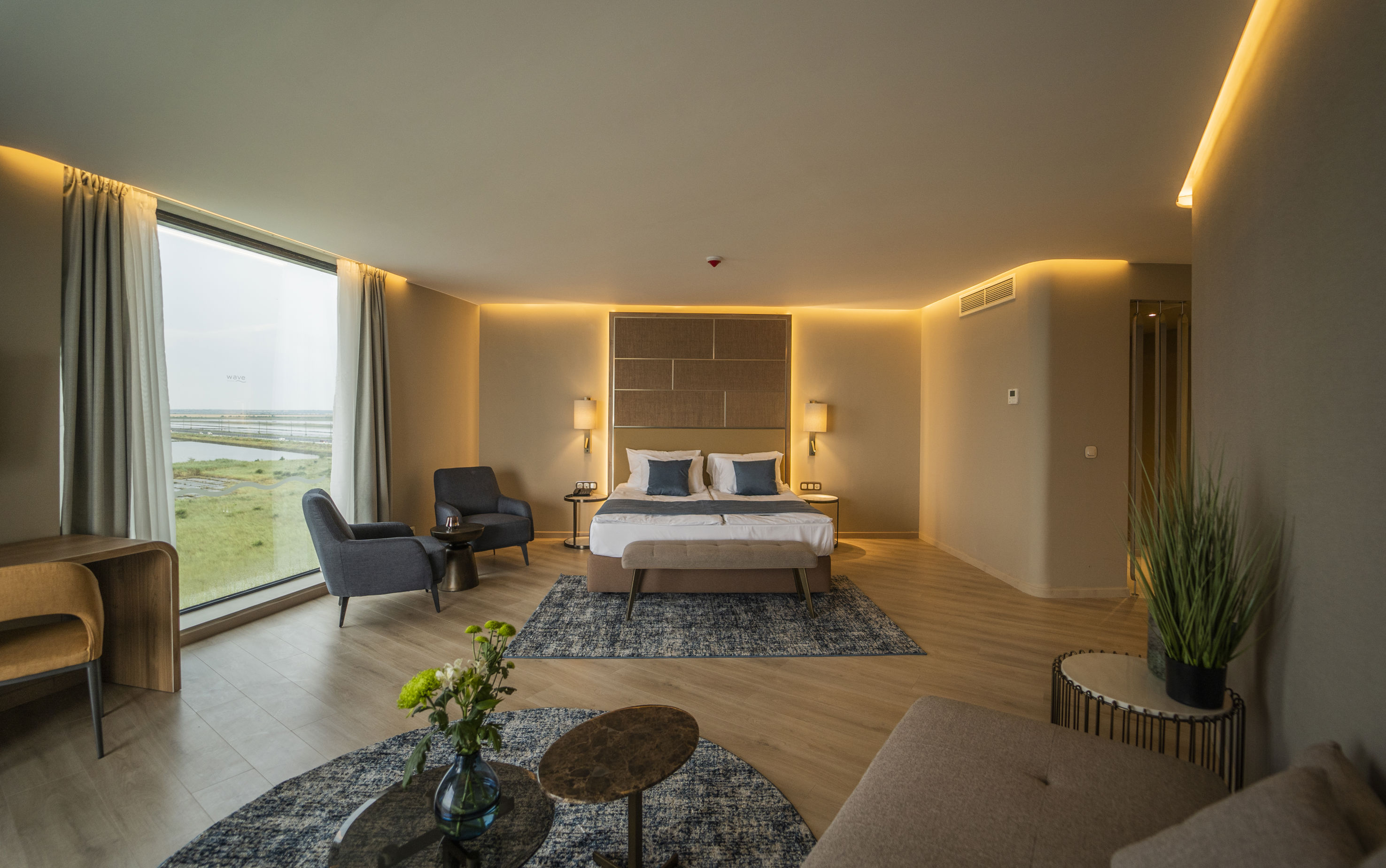 Wave Resort