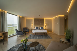 Wave Resort