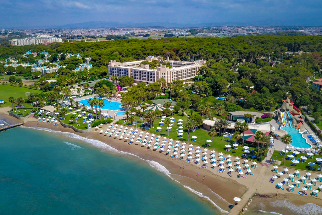 Blue Cruise & Turquoise Hotel